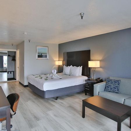 เบสต์ เวสเทิร์น เซิร์ฟ ซิตี้ Hotel ฮันติงตันบีช ภายนอก รูปภาพ
