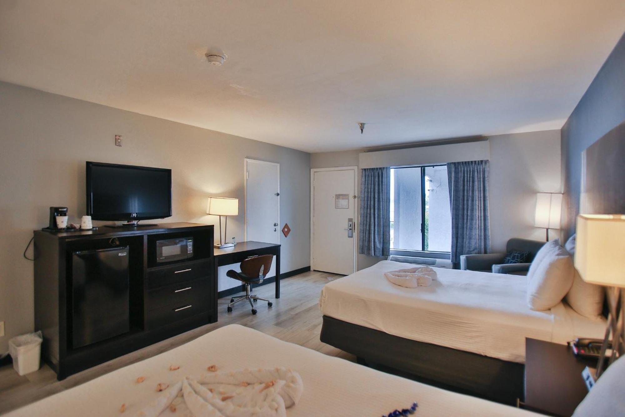 เบสต์ เวสเทิร์น เซิร์ฟ ซิตี้ Hotel ฮันติงตันบีช ภายนอก รูปภาพ